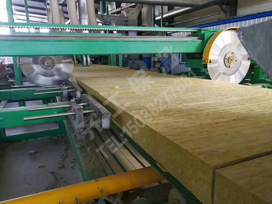 如何選擇優質的巖棉板廠家合作？