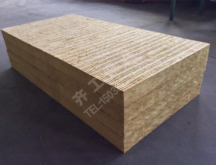 橡塑保溫板吸納的性能將和本身有著直接性的關